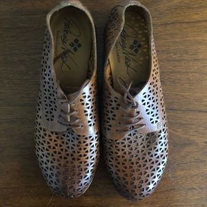 Patricia Nash Sophia round tie Oxford shoes size 8